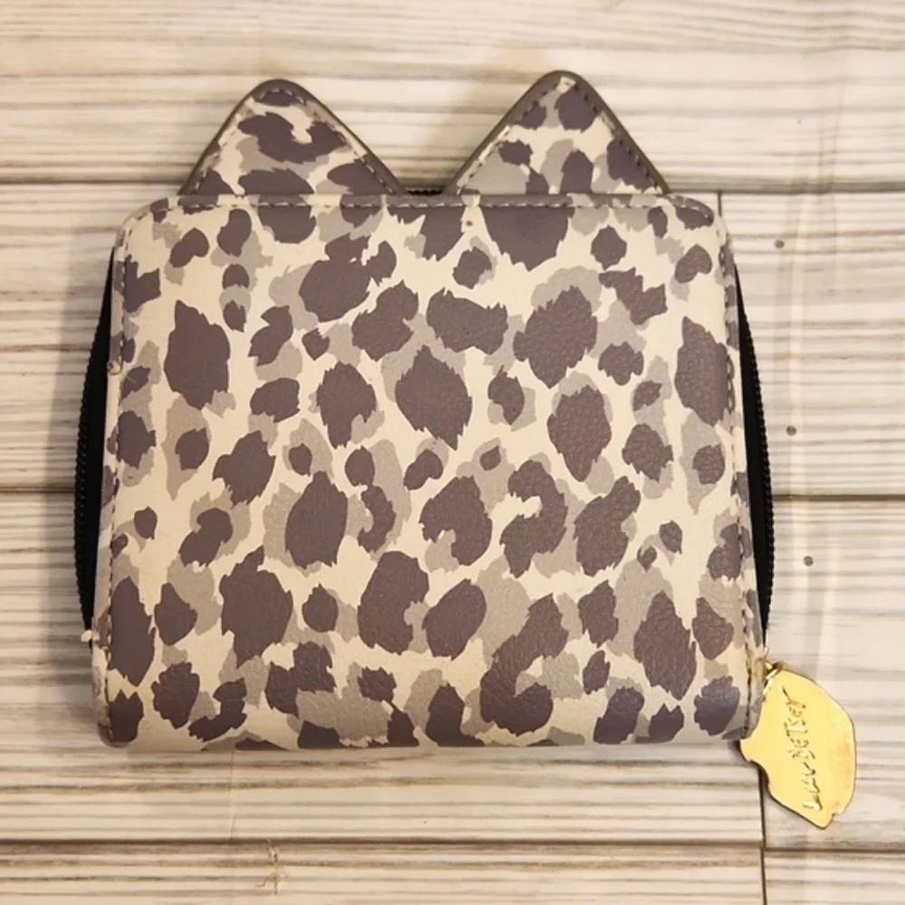 Womens Betsey Johnson Luv Betsey leopard print small cat wallet. - Picture 3 of 11